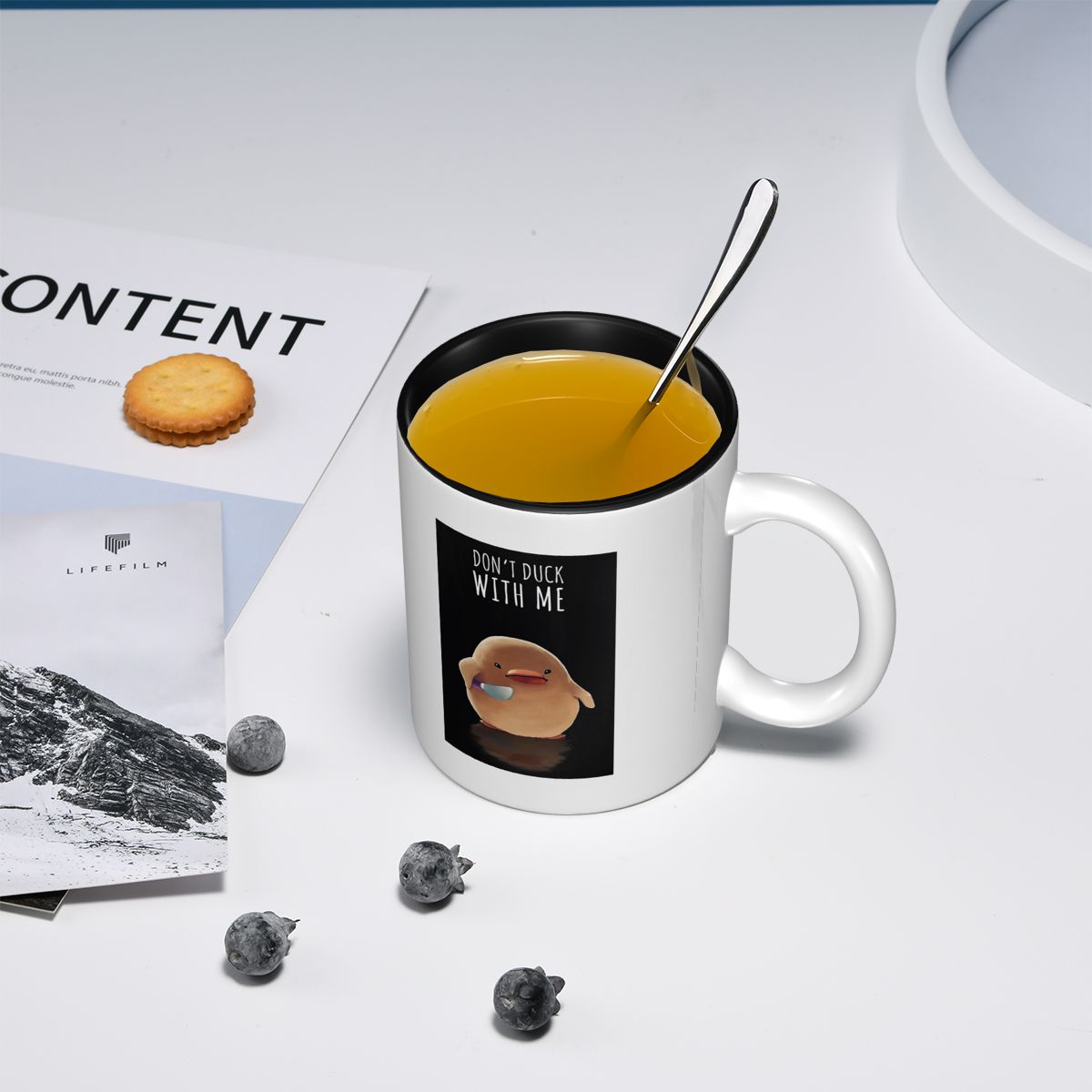 Nie zginaj się ze mną - Śmiesz – Coffee Tea And Me recenzja i cena